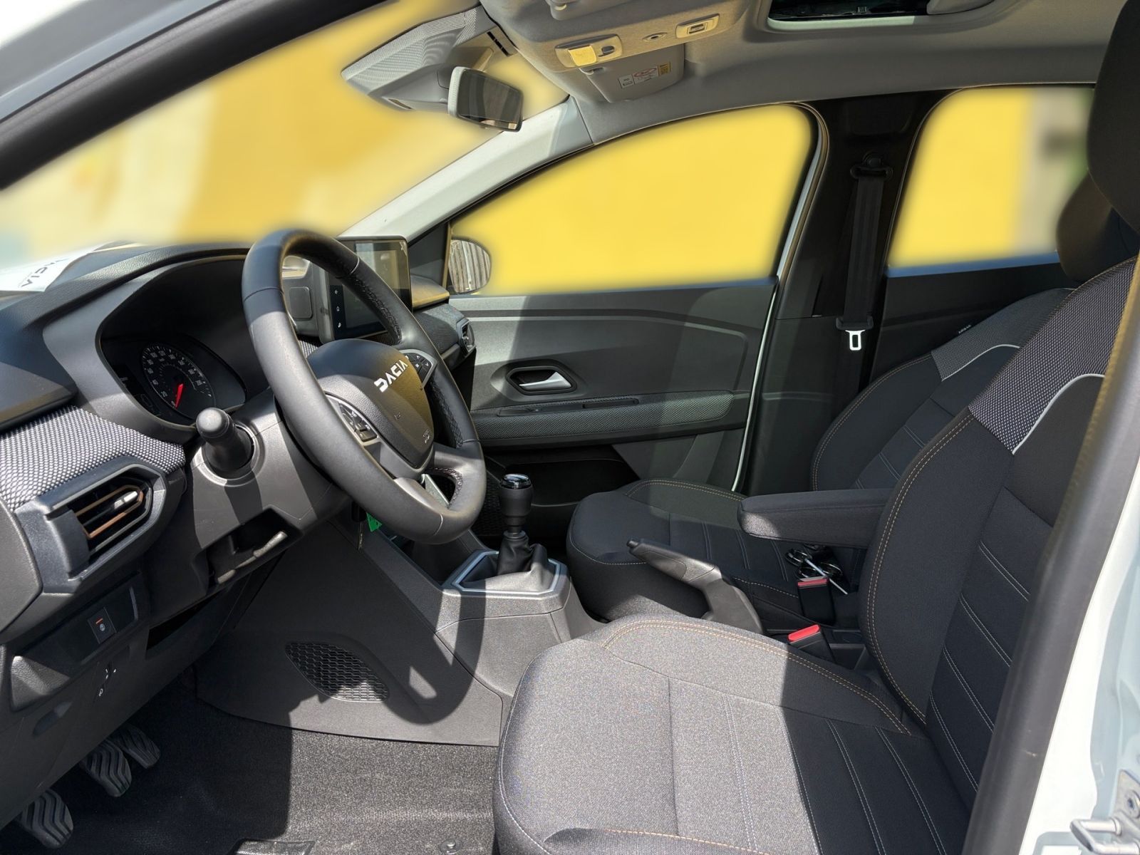 Fahrzeugabbildung Dacia Sandero III Stepway Expression TCE 90*Schiebedac