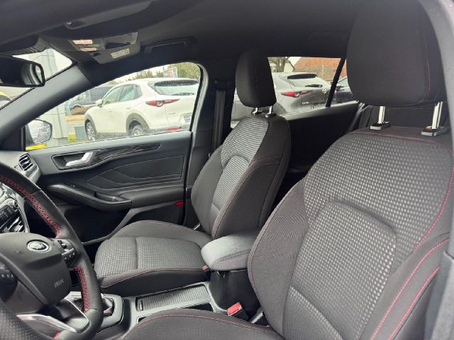 Ford Focus Turnier 1.0 ST-Line NaviKamera