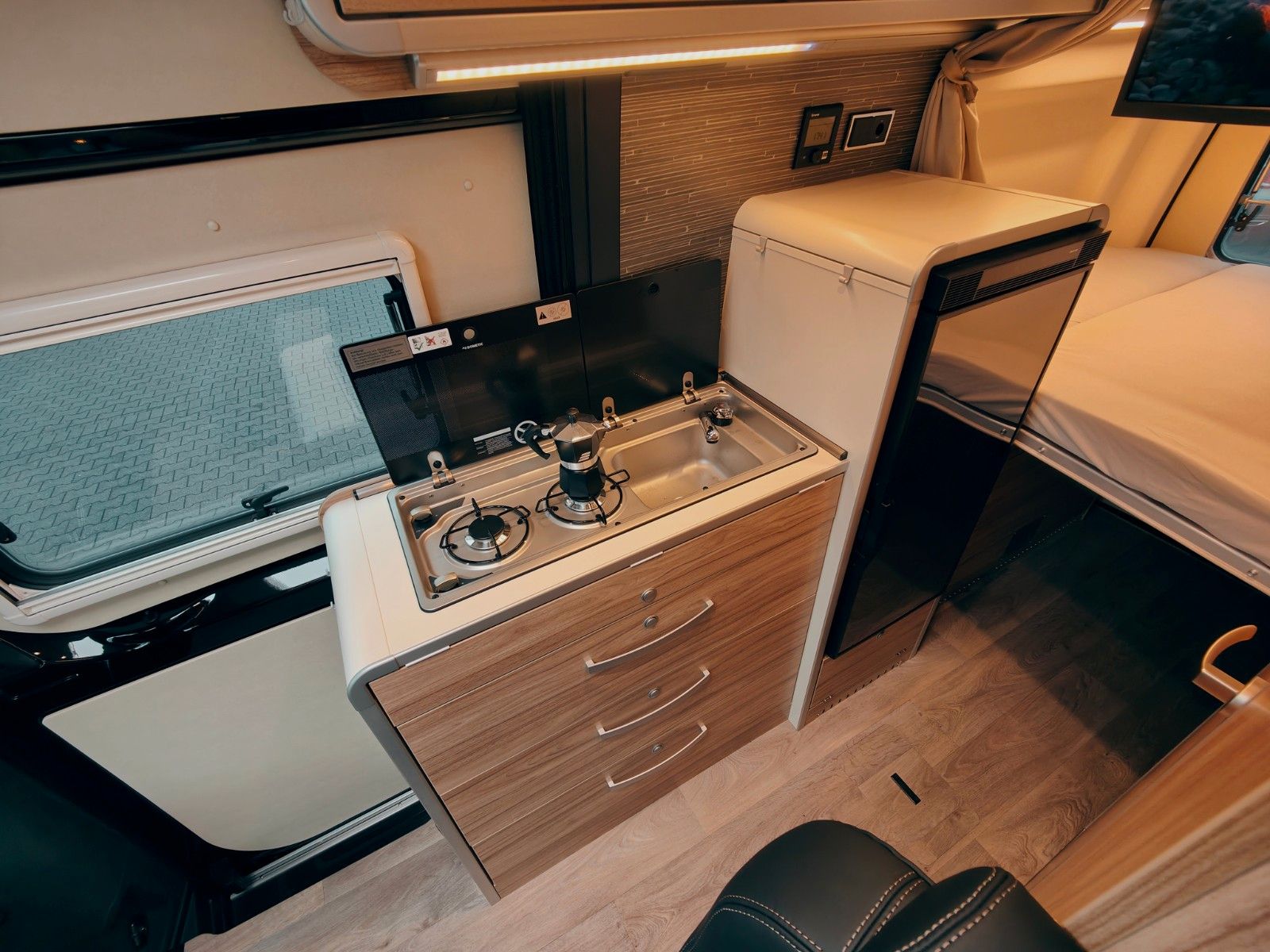 Fahrzeugabbildung HYMER / ERIBA / HYMERCAR GRAND CANYON S 4x4² RSX-8 LTD. - AUS ERSTBESITZ
