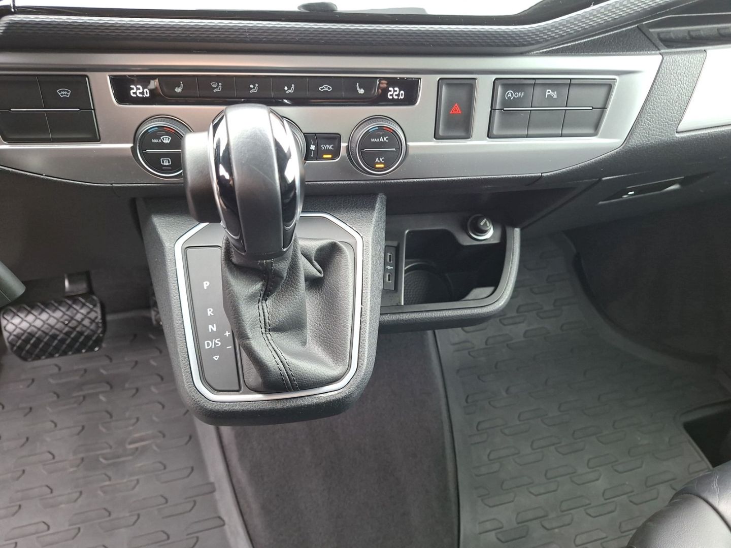 T6.1 Multivan 2.0TDI 4MOTION Edition *AHK*STH*NA