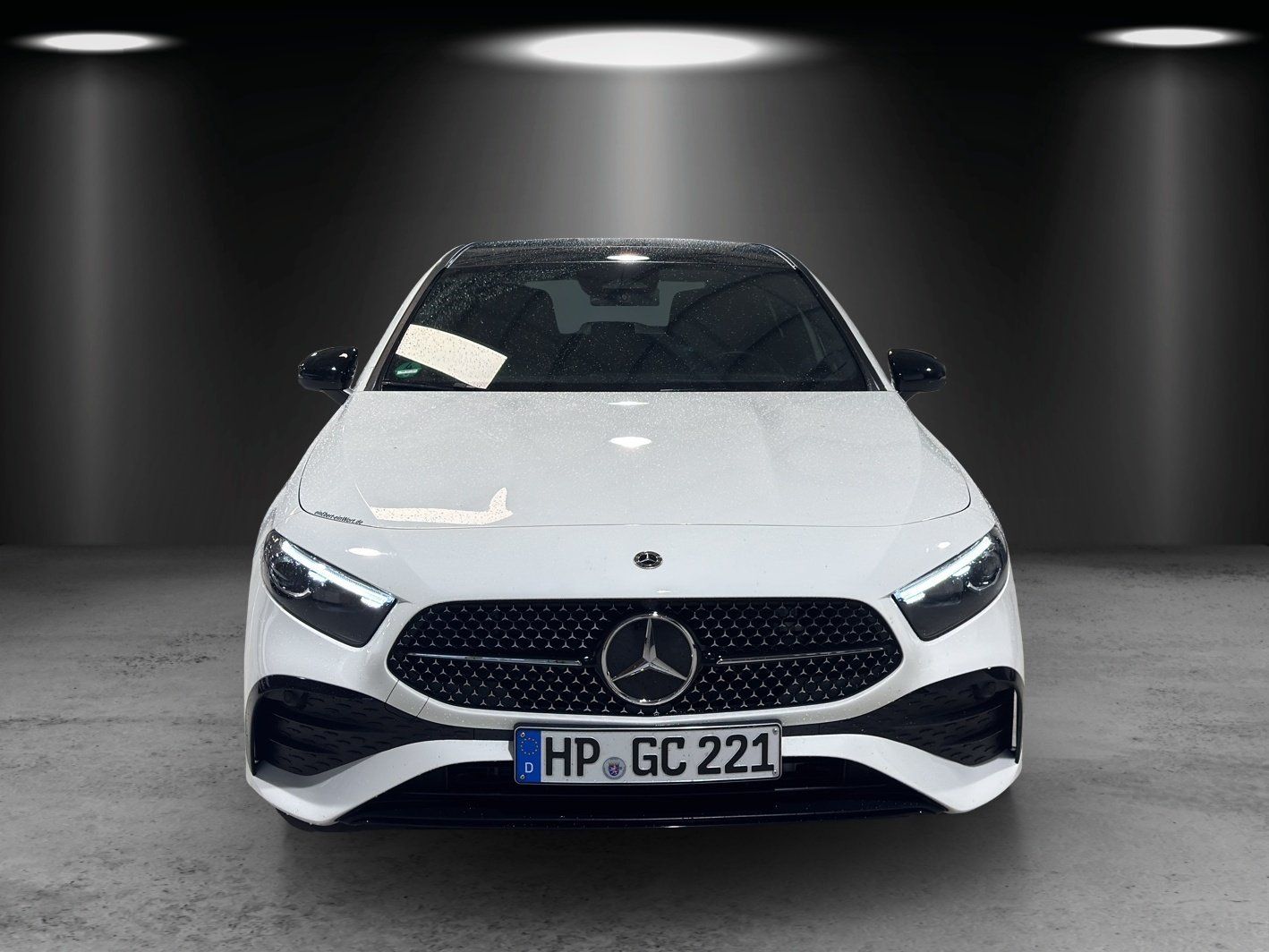Fahrzeugabbildung Mercedes-Benz A 180d AMG Pano MULTIBEAM KeyGO NIGHT Kamera