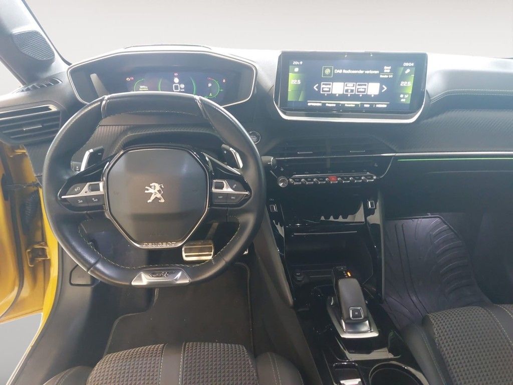 Fahrzeugabbildung Peugeot 208 PureTech Allure 130 EAT8 GTline