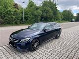 Mercedes-Benz C 400 4MATIC T AMG Line Autom. AMG Line