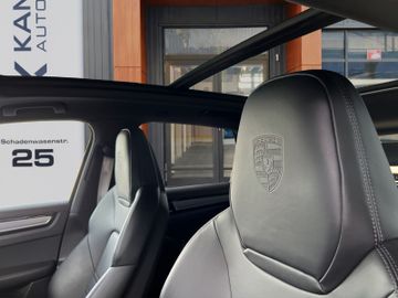 Porsche Cayenne - 7