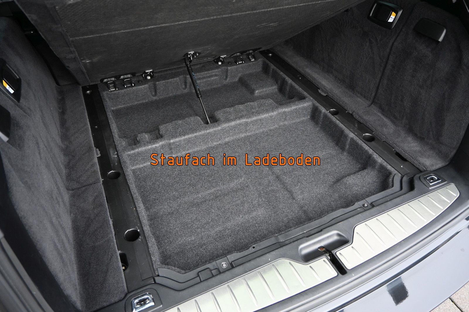 Fahrzeugabbildung BMW 535d xDr Touring Luxury °HUD°H/K°SITZKLIMA°STHZG
