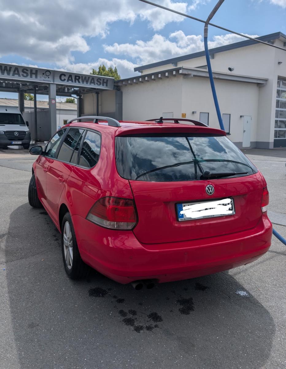 Volkswagen Golf 2012 — engine 1.968 cm³, 140 HP (103kW)