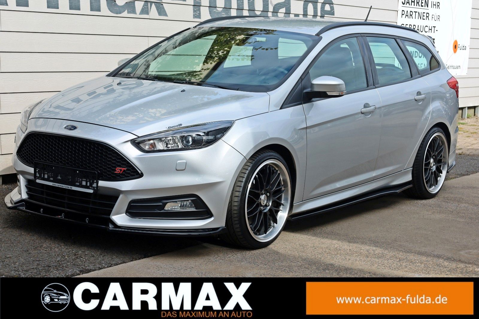Fahrzeugabbildung Ford Focus Turnier ST Recaro,Leder,Navi,Xenon,Sony,SH
