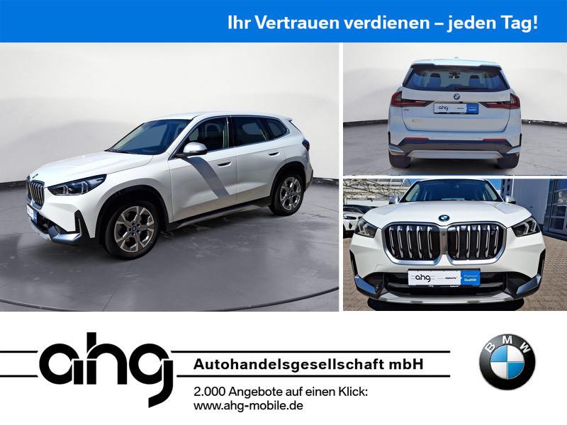 BMW iX1 xDrive30 Adaptives Fahrwerk Komfortzugang