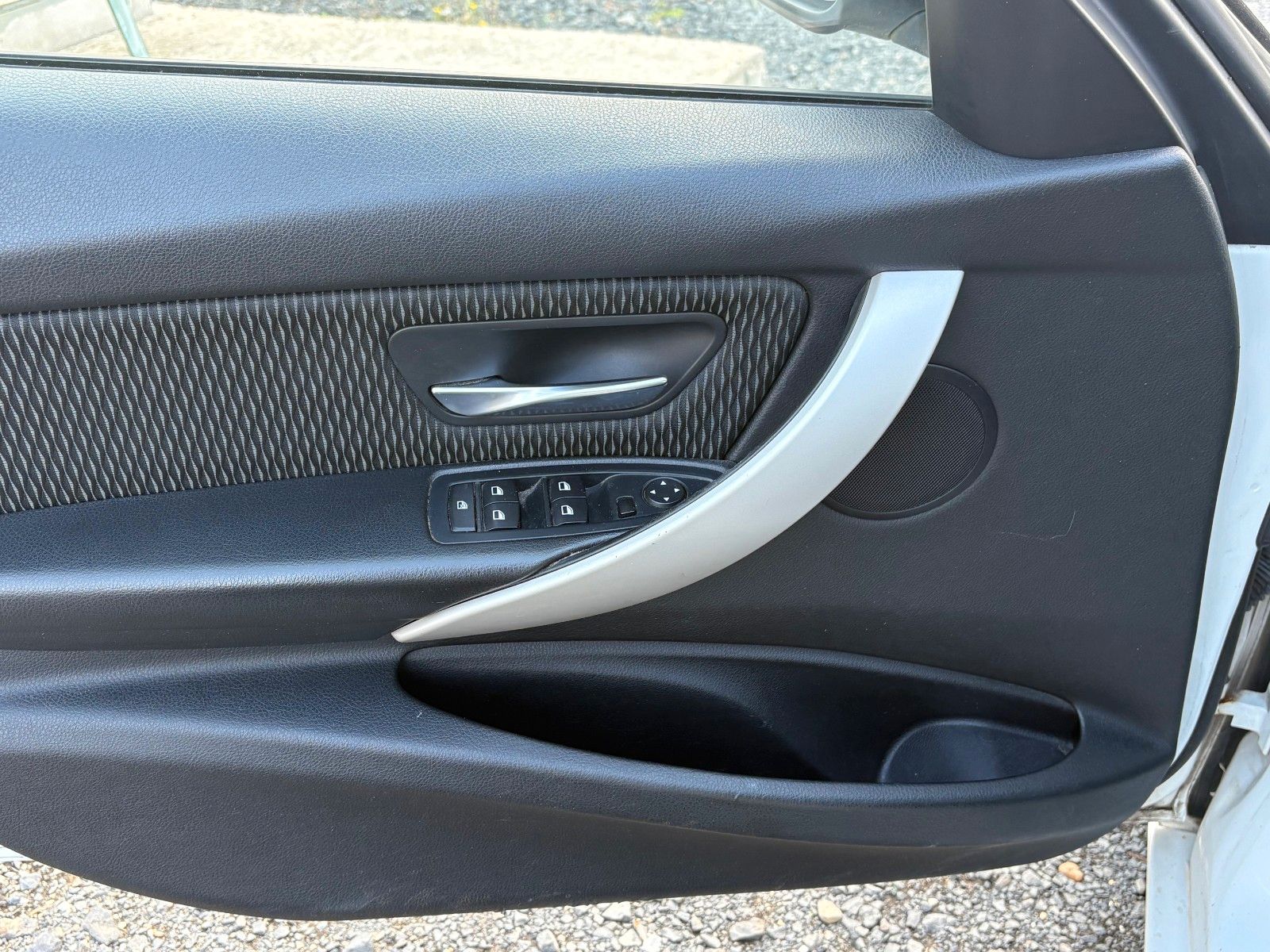 Fahrzeugabbildung BMW 320d Tour. Navi PDC 18"LMR 1.HAND Klimaautomatik