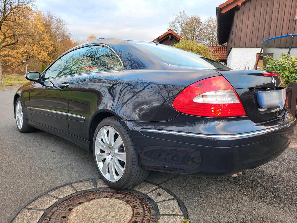 Mercedes-Benz CLK 320