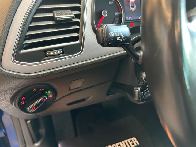 Seat Leon ST *Keyless*Pano*SpurHT*AHK*LED*Ambiente*