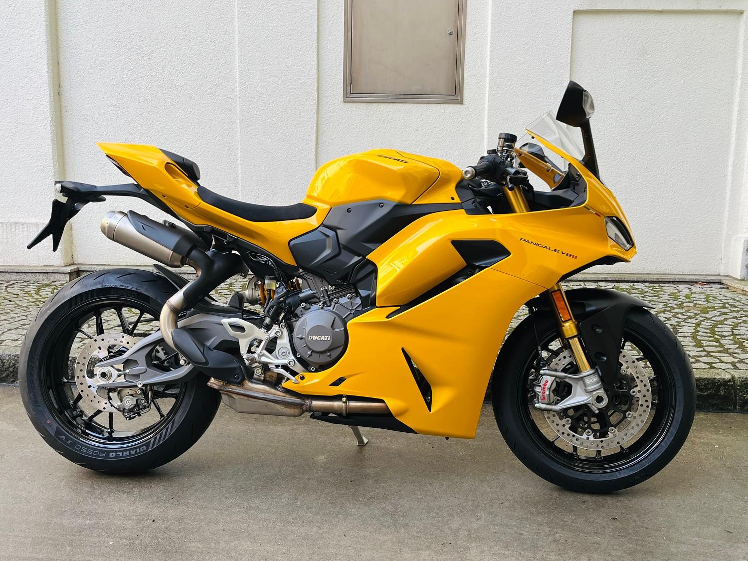 Ducati Panigale V2S YELLOW JETZT BESTELLEN 1 % ZINS