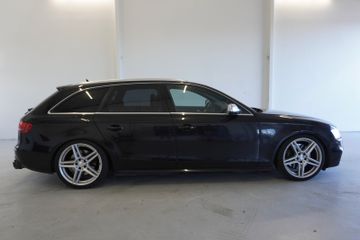 Audi S4 - 5