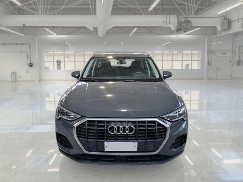 Audi AUDI Q3 45 TFSI E S TRONIC BUSINESS SUV imagem 2