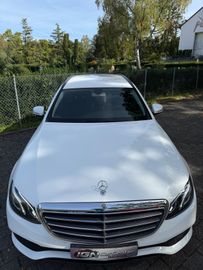 Mercedes E 220 - 5