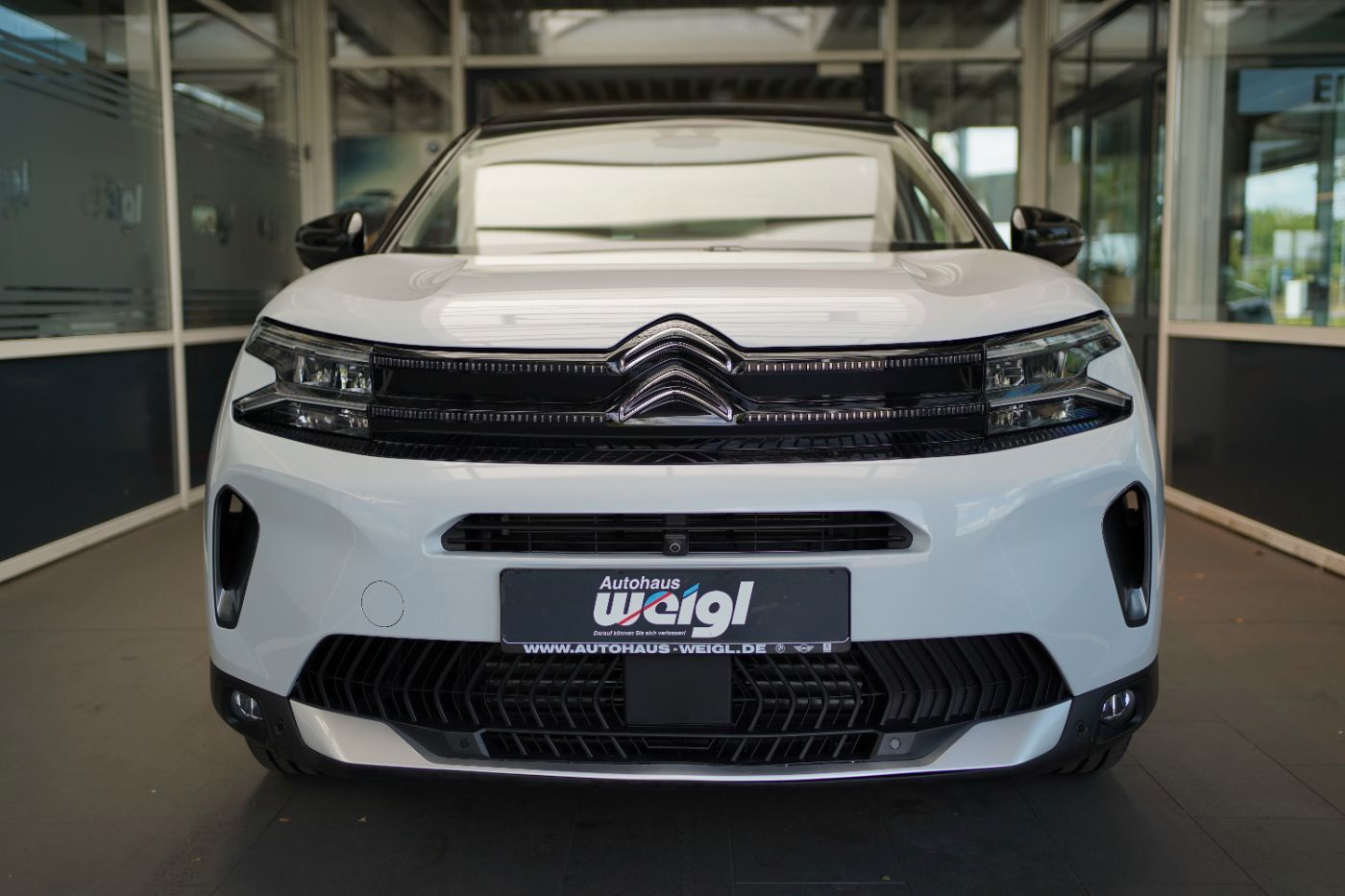 Fahrzeugabbildung Citroën C5 Aircross Hybrid 180 EAT8 Max Automatik Navi