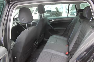 Volkswagen Golf - 8
