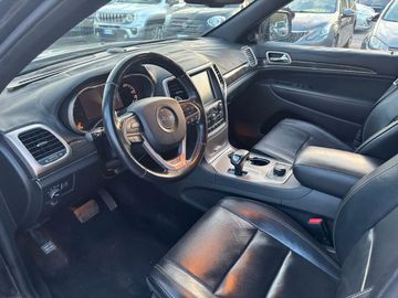 Jeep Grand Cherokee - 9