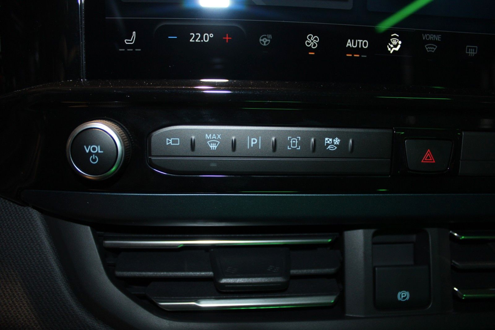 Fahrzeugabbildung Ford NUGGET L1 Active MARKISE + Aufstelldach SOFORT