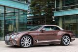 Bentley Continental GT 4.0 V8 S 4WD DCT S - Bentley Continental GT mit Panoramadach