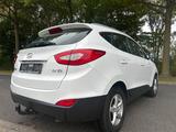 Hyundai ix35 Trend 2WD*PDC*SHZ*AHK*TÜV NEU - Hyundai ix35 mit Benzin-Antrieb