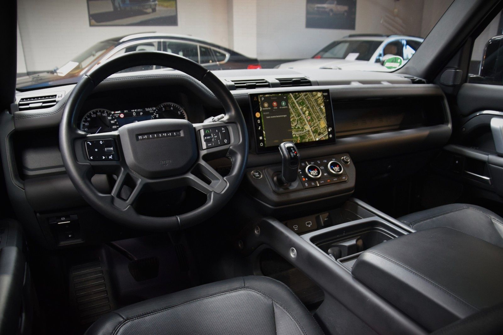 Land Rover Defender 110 Hybrid X-Dynamic HSE *Urban*1e Hand imagem 3