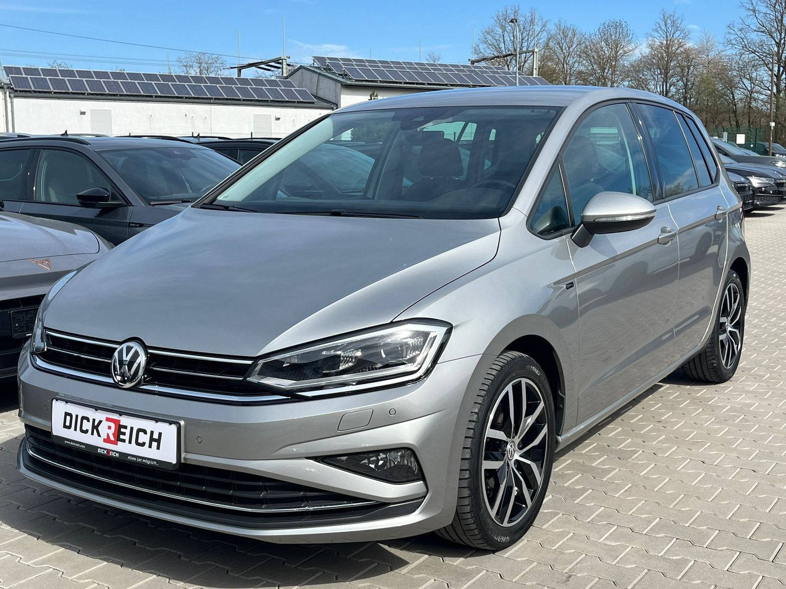 Fahrzeugabbildung Volkswagen Golf Sportsvan 1.5 TSI DSG Join LED*ACC*KAMERA