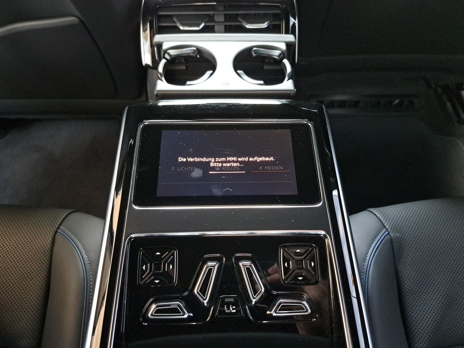 Audi S8 - Bild 25