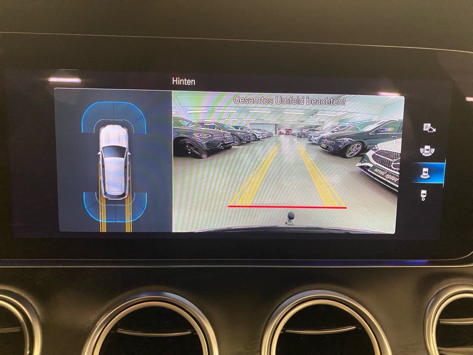 Fahrzeugabbildung Mercedes-Benz E 300 de 4MATIC*AMG*DISTRONIC*LED*AHK*Pano-Dach*