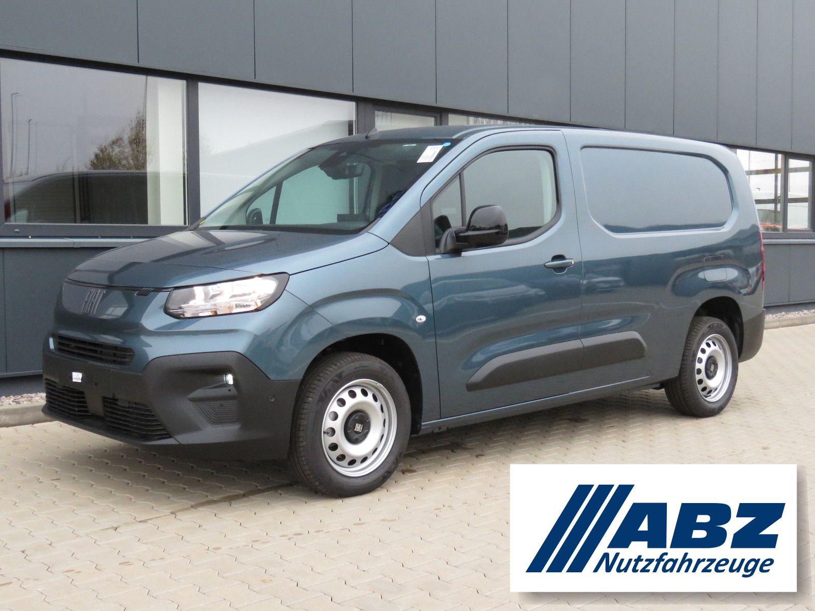 Fiat Doblo Maxi 1.5 130 Automatik / Vollausstattung