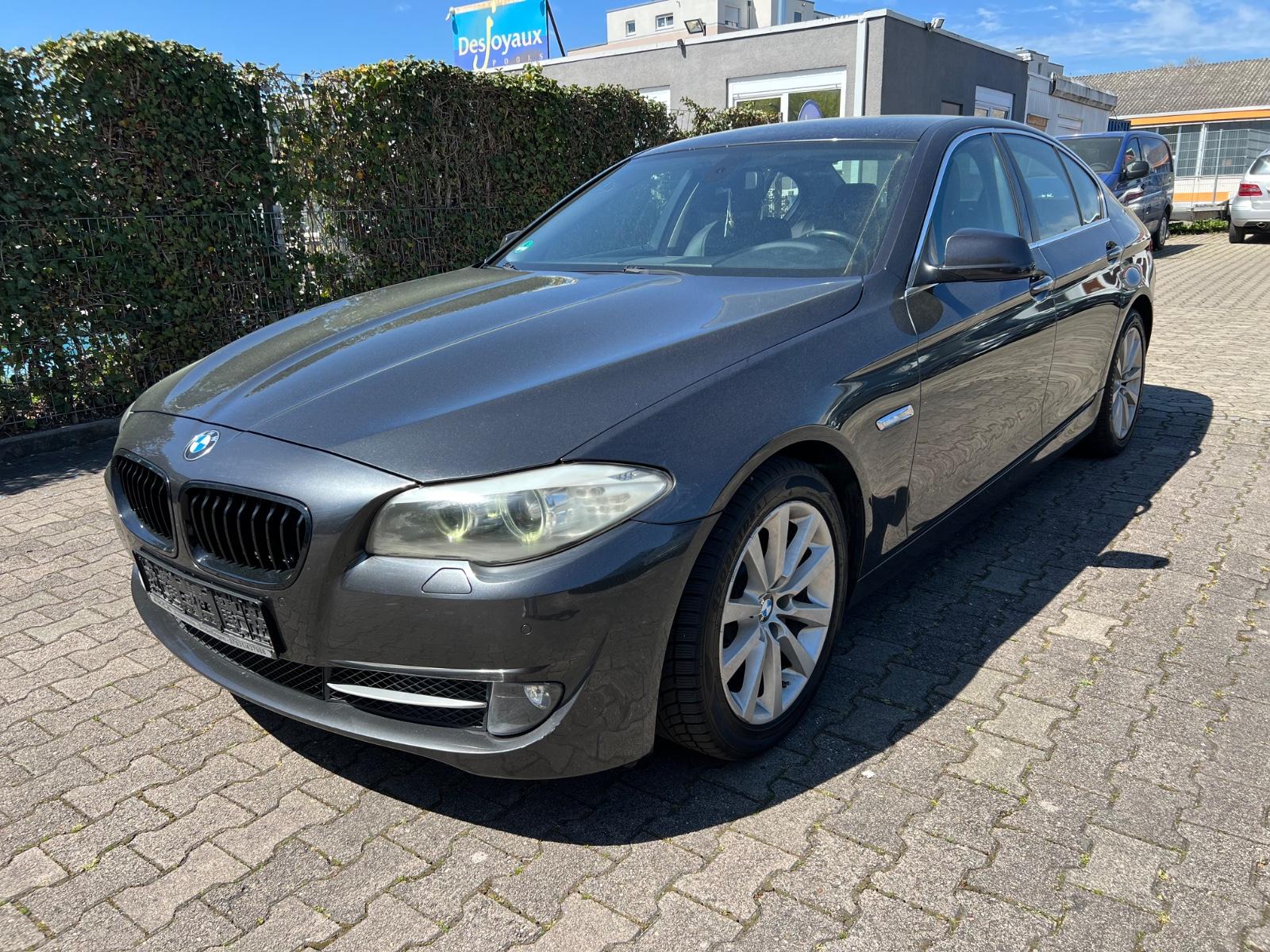 BMW 525 5 Limousine d LEDER*BI-XENON*PDC*NAVI