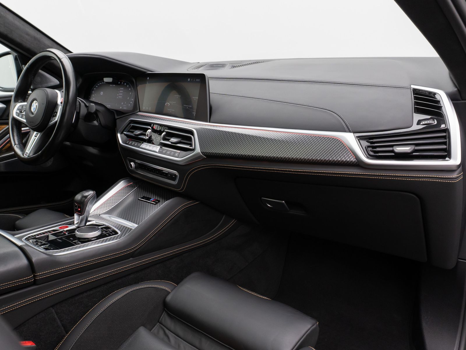 Fahrzeugabbildung BMW X6 M Panorama 360°Laser B&W Massage SoftCl AHK