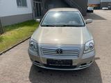 Toyota Avensis 1.8 **Allwetterreifen **TÜV Neu**Klima - Toyota Avensis in Düsseldorf