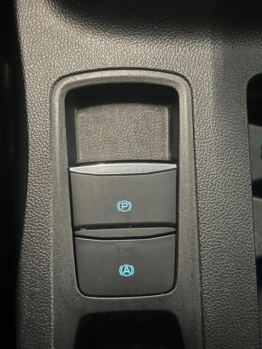 Fahrzeugabbildung Ford Focus ST-Line X LED CAM NAVI WinterPaket uvm.