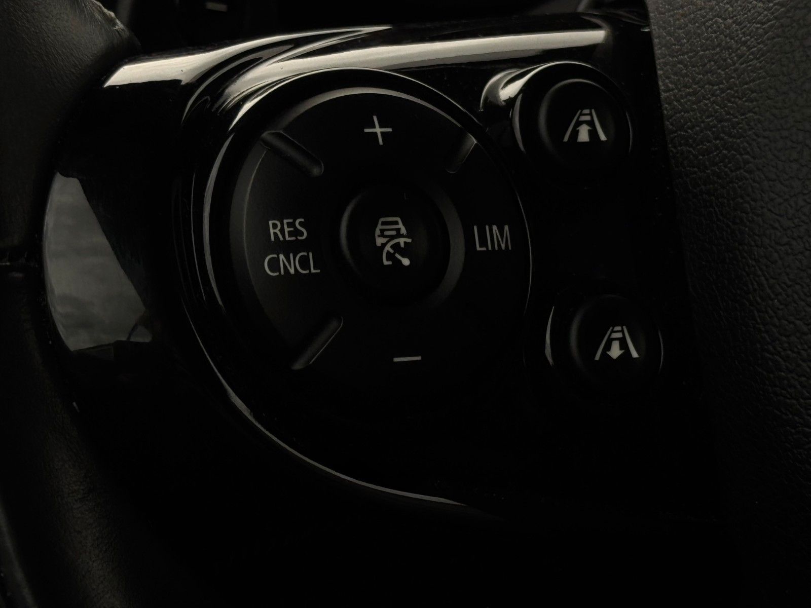 Fahrzeugabbildung MINI Cooper S Cabrio Aut. Kamera Leder H&K HuD ACC