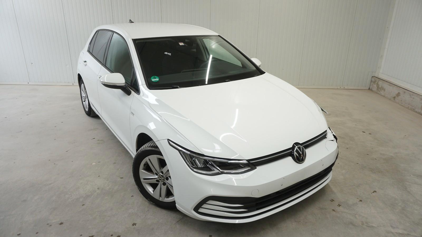 Volkswagen Golf VIII 2.0 TDI Life *Tempomat*Keyless*LED*DSG