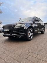 Audi, Q7, S. Line Quattro. 7 Sitzer - Audi Q7 in Oberhausen