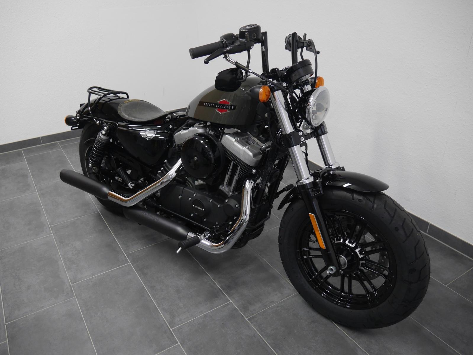Harley-Davidson Forty Eight XL 1200 // 1.Hd. // Dt.Fzg