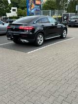 Mercedes-Benz MERZEDES GLC 220d Privat - Mercedes-Benz GLC 220 Gebrauchtwagen in Köln