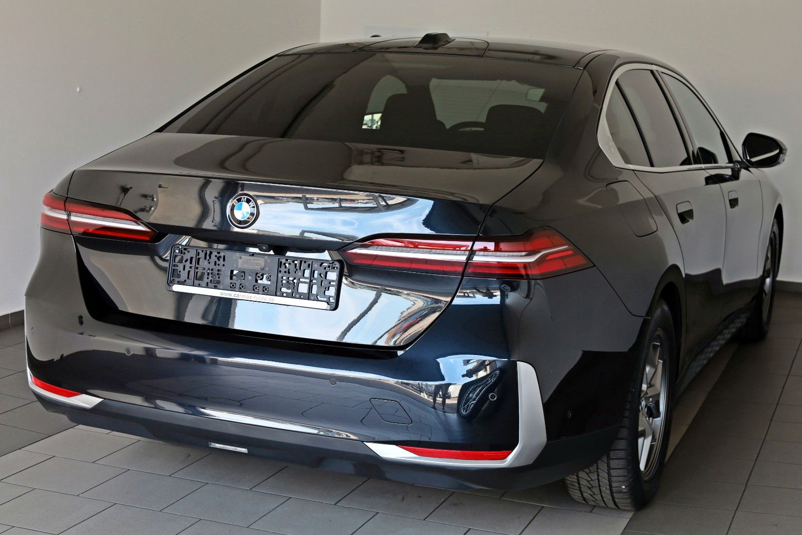 Fahrzeugabbildung BMW 520 d,Travel+Innov. Pak,Panorama,HUD, AHK el,+WR