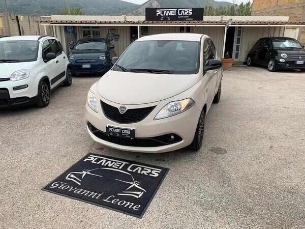 Lancia Ypsilon 1.2 69 CV GPL Ecochic Gold