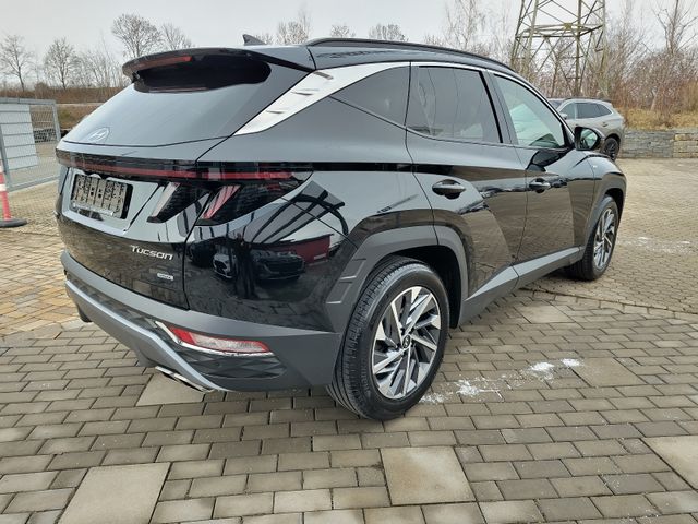 Hyundai TUCSON 1.6 T-GDI 132kW 48V DCT 4WD NAVI LenkrHzg