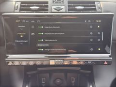 Fahrzeugabbildung DS Automobiles DS 7 BlueHDI 130 Aut. OPERA LEDER Panoramadach
