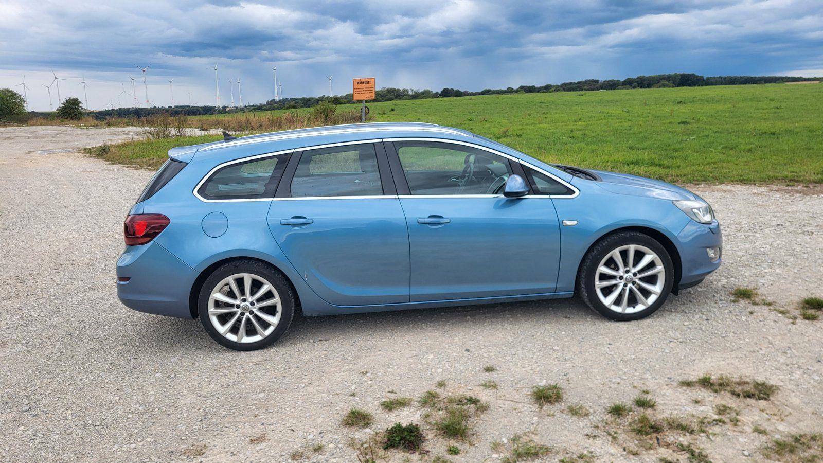 Opel Astra 2011 — engine 140 HP (103kW)