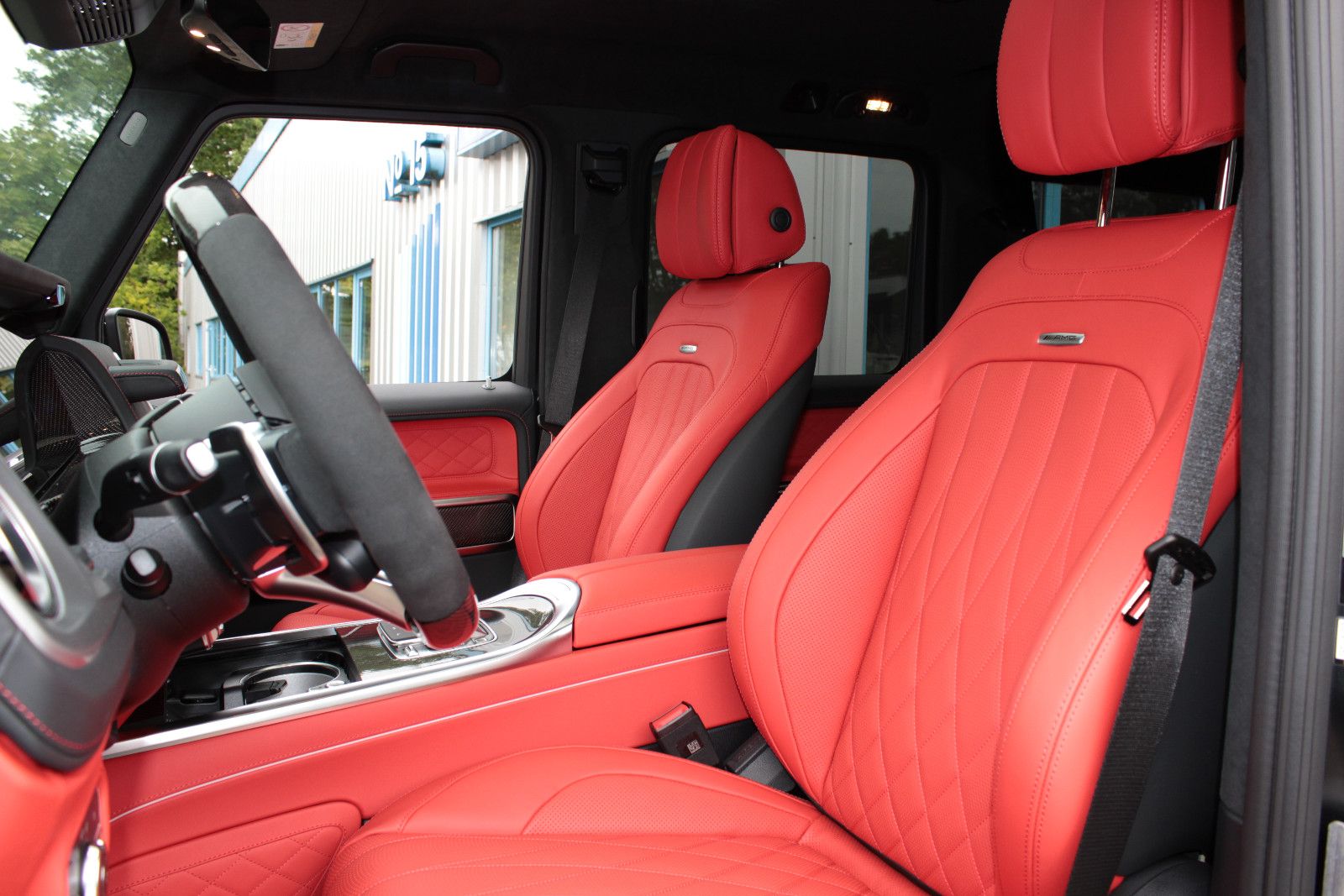 Fahrzeugabbildung Mercedes-Benz G 63 AMG*MY27* *SUPERIOR* *CARBON*