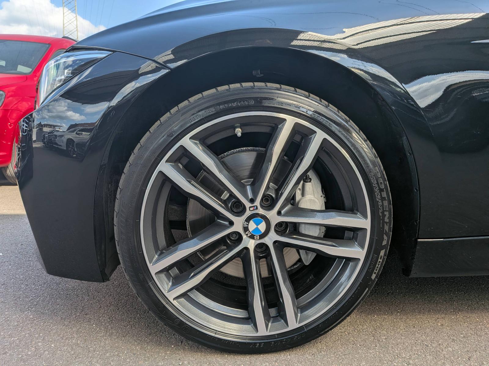BMW 340i xDrive M-Paket h&k Leder Virtual Pano KeyGo