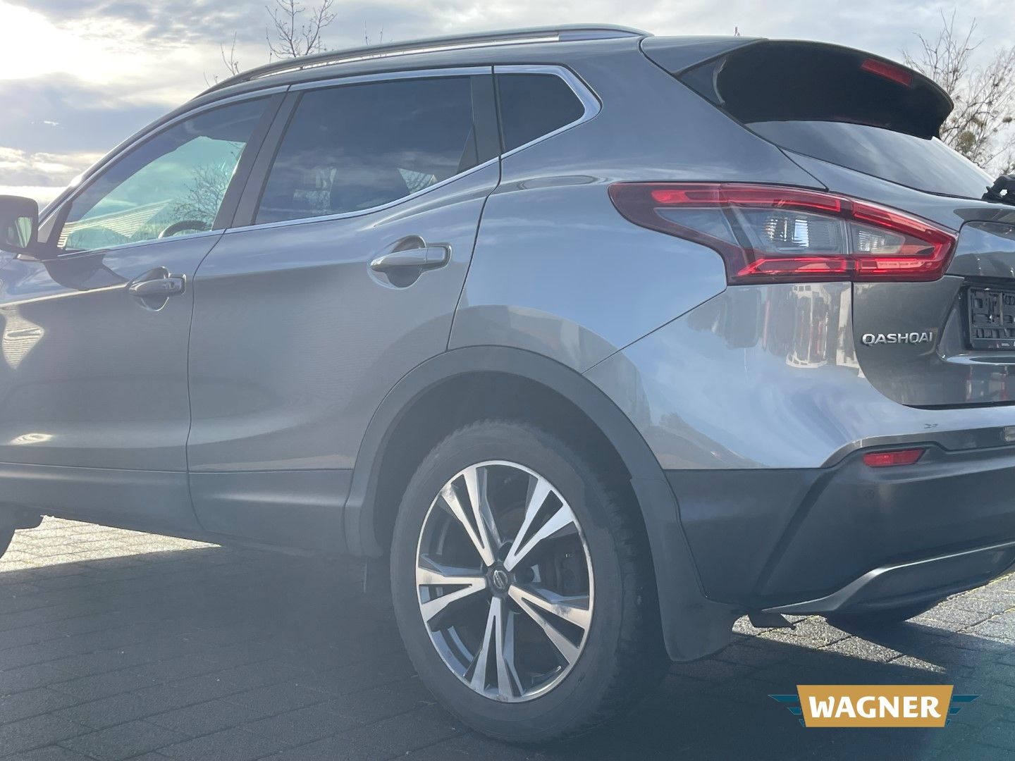 Fahrzeugabbildung Nissan Qashqai N-Connecta Auto springt nicht an