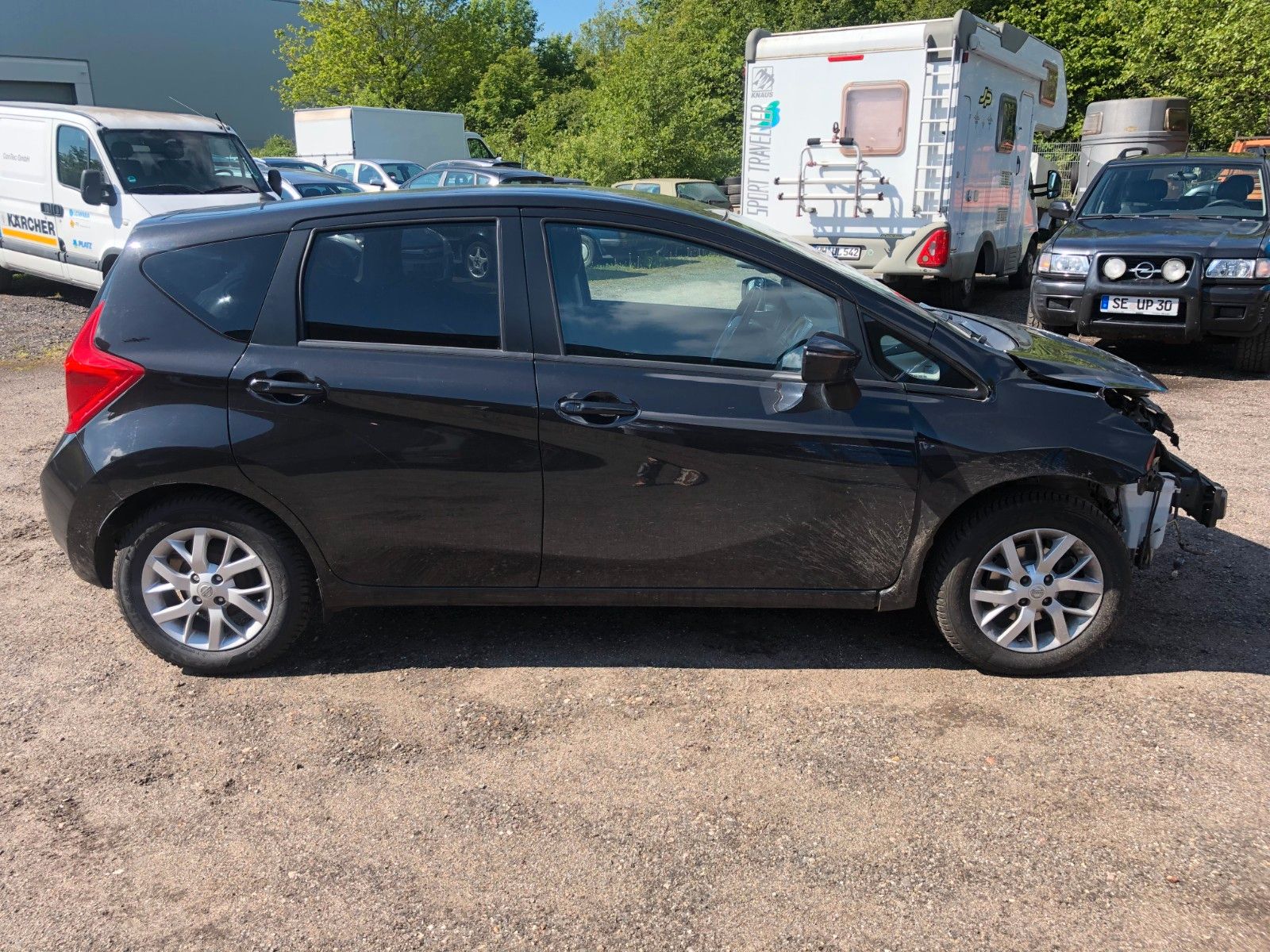 Fahrzeugabbildung Nissan Note Acenta Plus Frontschaden