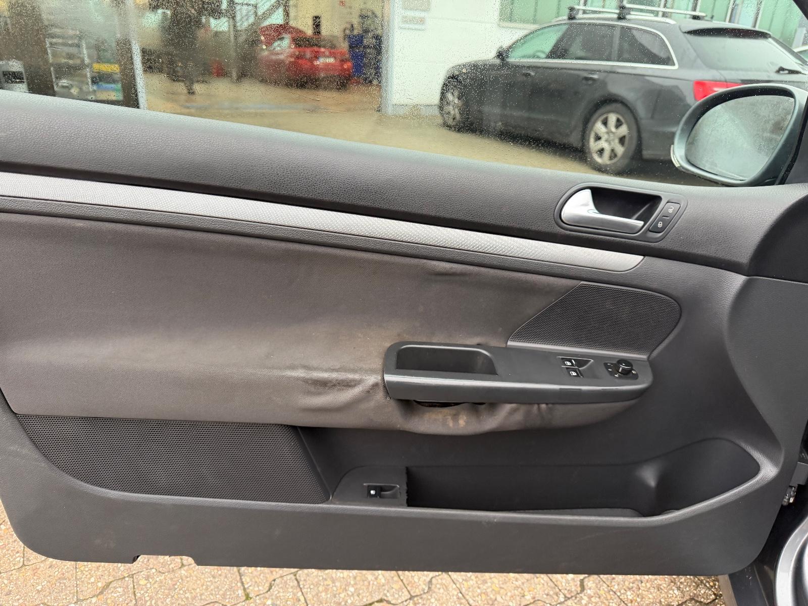 Volkswagen Golf V 1.9 TDI DSG Lim. Goal