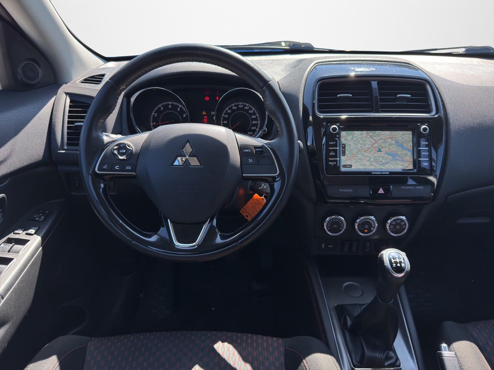 MITSUBISHI ASX 1.6 Edition 2WD KLIMA / NAVI / AHK / SITZHEI - Image 11